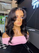 Load image into Gallery viewer, 16in bodywave layered wig 5x5 closure
