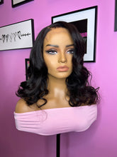 Load image into Gallery viewer, 18in side part body wave wig 5x5 closure
